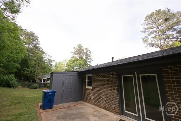 $2,100 | 147 VFW Drive, Watkinsville, GA 30677
