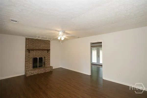 $2,100 | 147 VFW Drive, Watkinsville, GA 30677