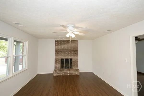 $2,100 | 147 VFW Drive, Watkinsville, GA 30677