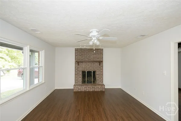 $2,100 | 147 VFW Drive, Watkinsville, GA 30677