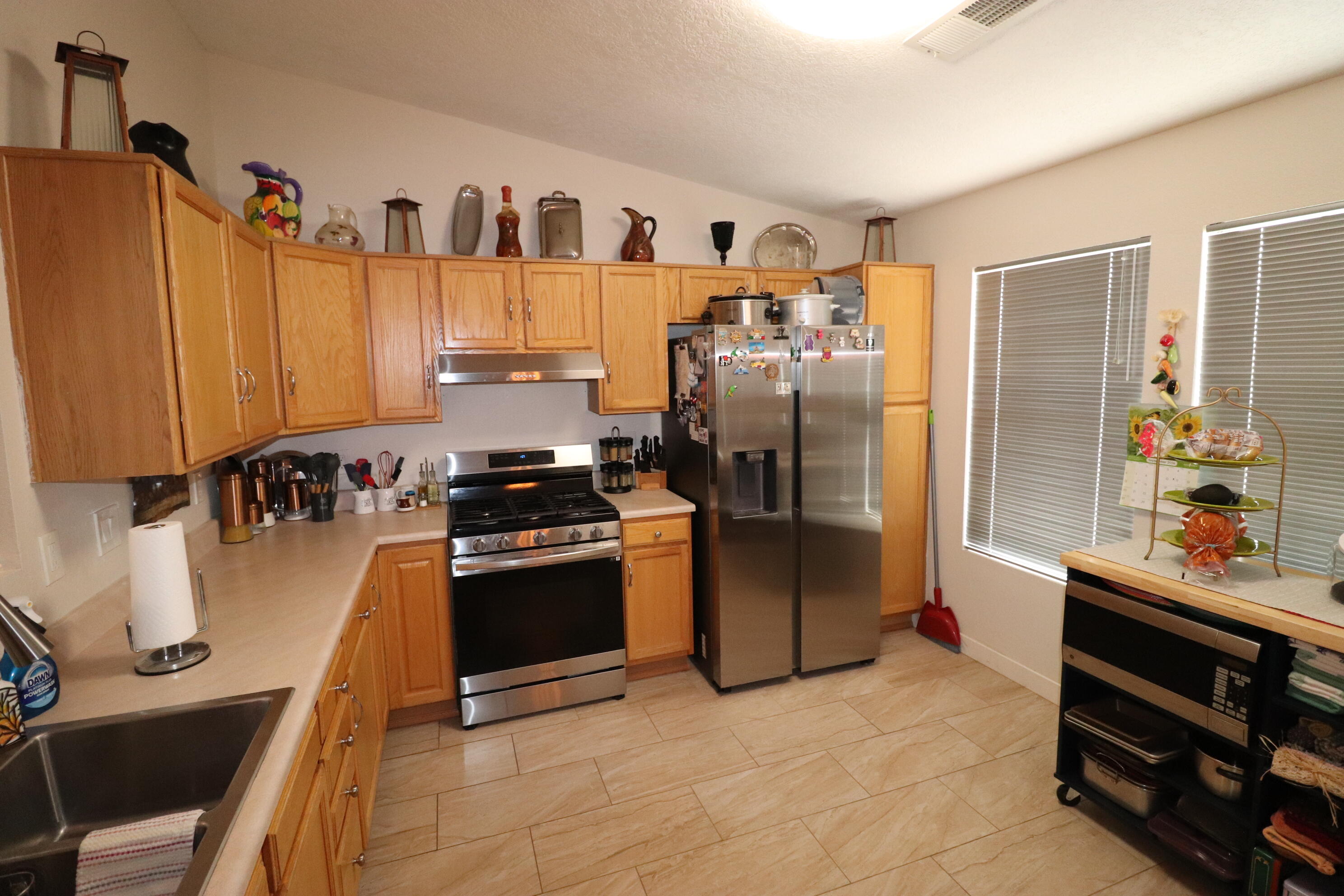 7043 Clark Hills Drive Northeast Rio Rancho, NM 87144 - Photo 11 of 32 Gallery Image 11