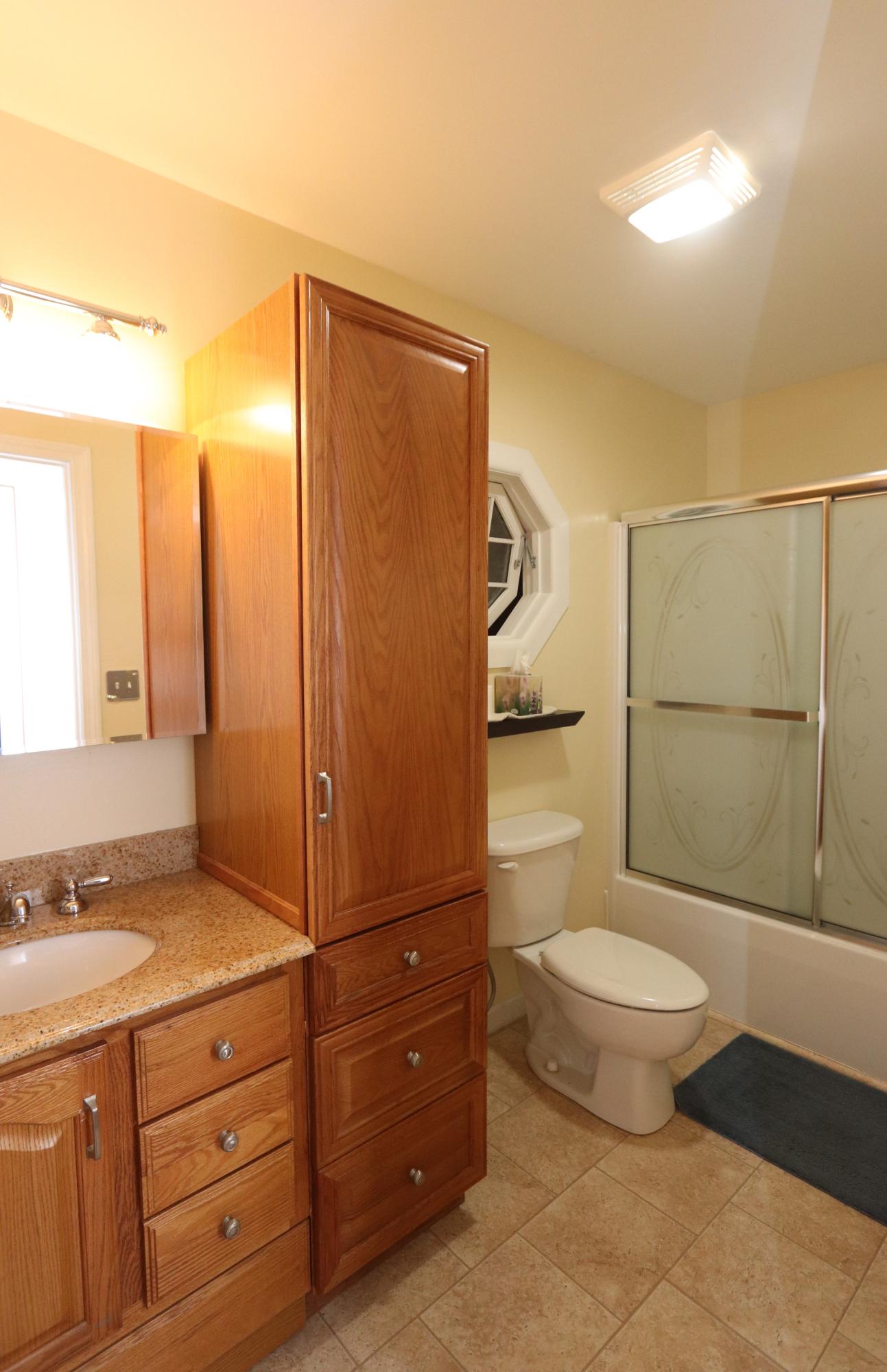 754 Fuller Road Hermon, ME 04401 - Photo 16 of 25 IMG_3831 Shared Bath