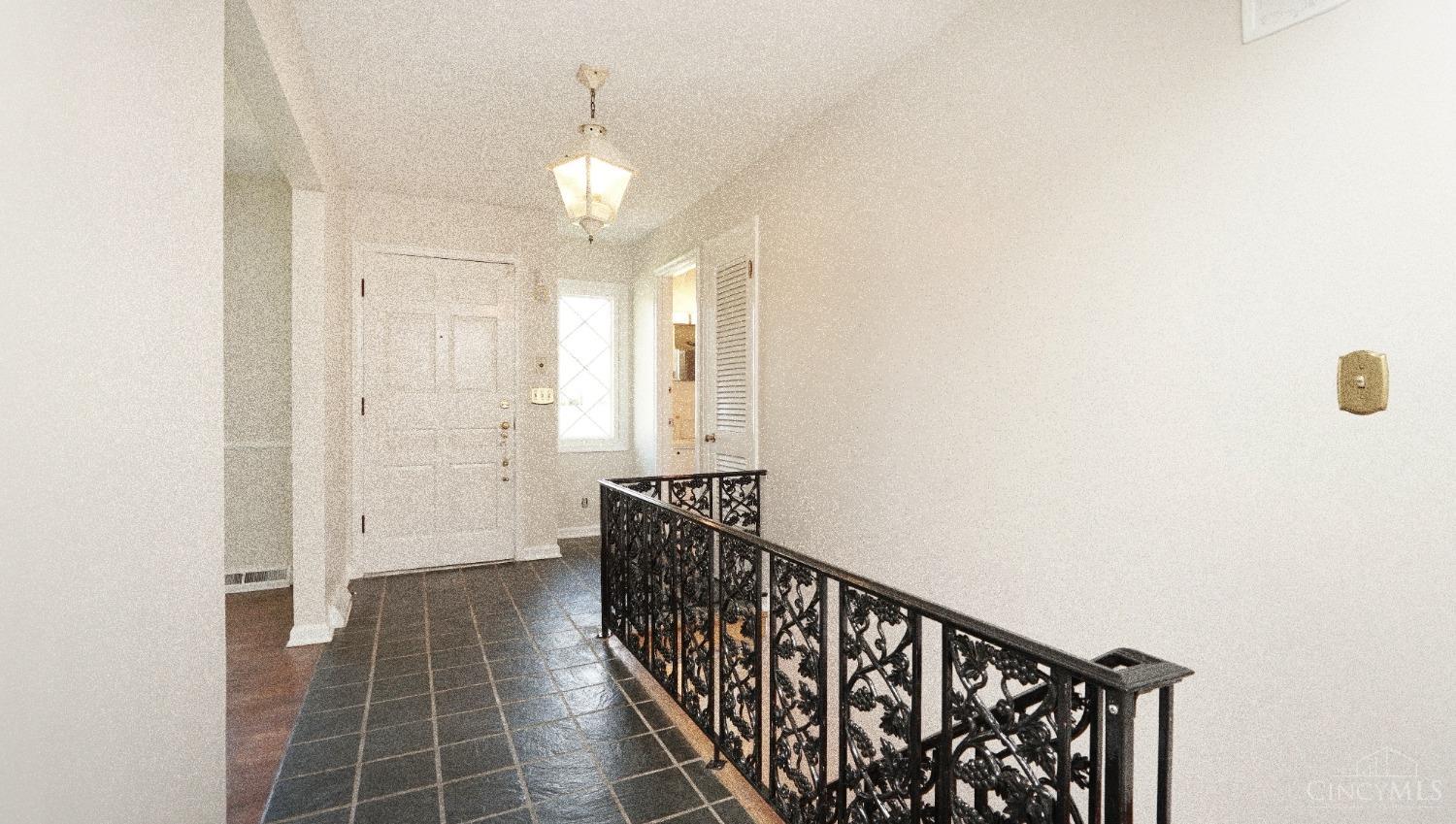 5833 Headgates Road Hamilton, OH 45011 - Photo 5 of 41 Gallery Image 5