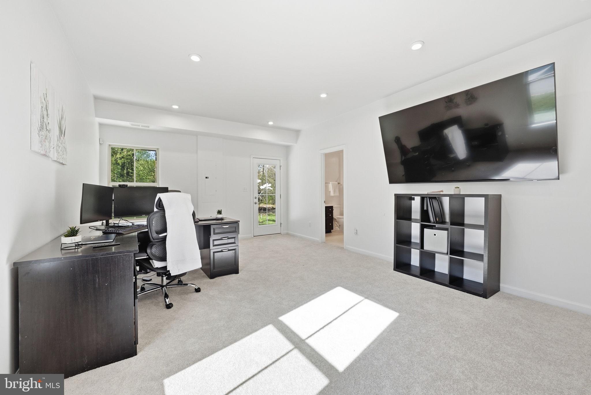 8966 Bridle Ridge Lane Manassas, VA 20110 - Photo 34 of 36