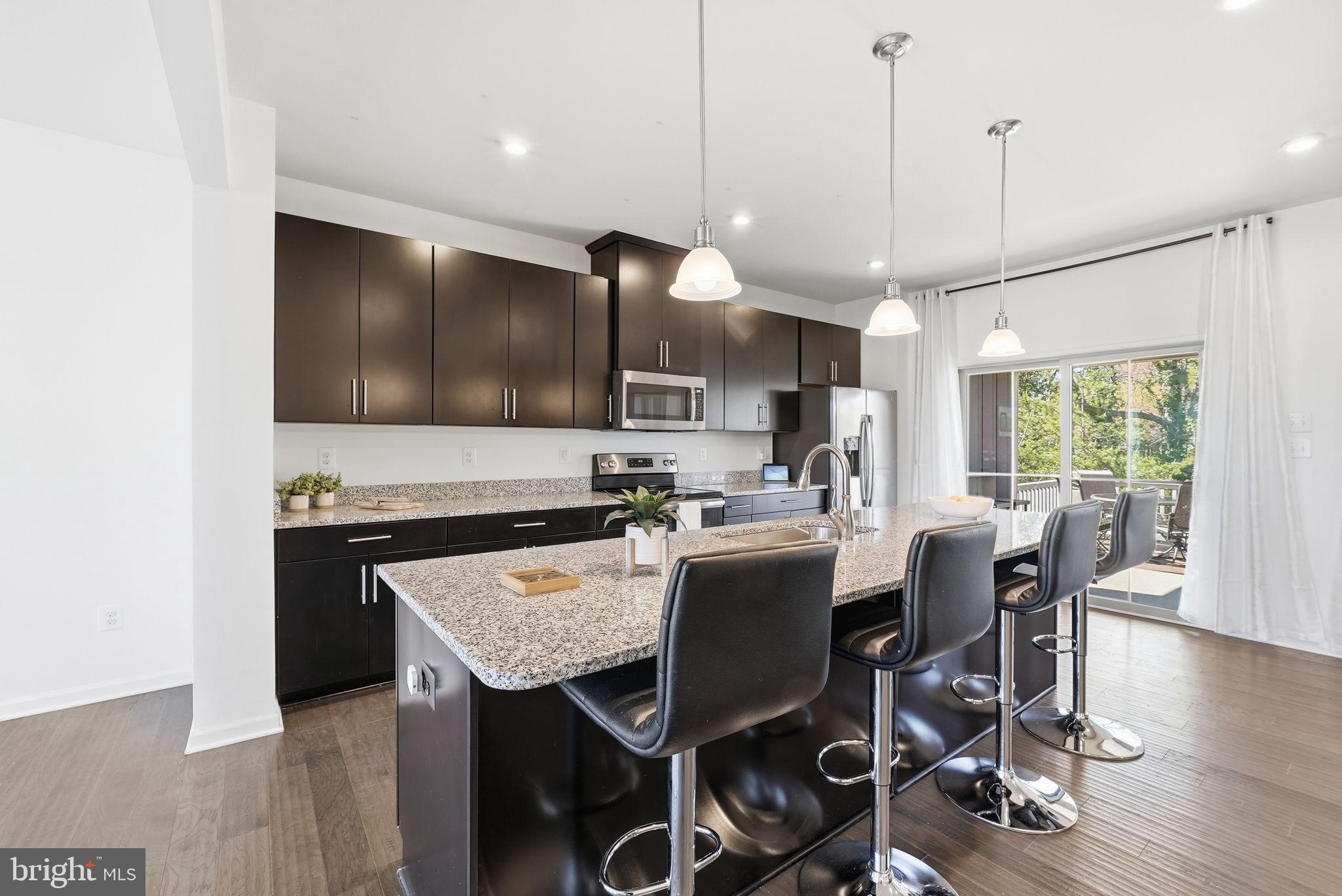 8966 Bridle Ridge Lane Manassas, VA 20110 - Photo 8 of 36