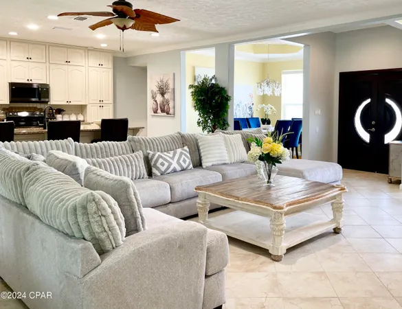 $2,800 | 1043 Plantation Drive, Panama City, FL 32404
