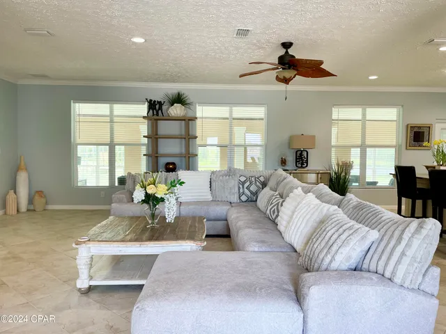 $2,950 | 1043 Plantation Drive, Panama City, FL 32404