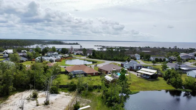 $2,950 | 1043 Plantation Drive, Panama City, FL 32404