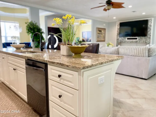 $2,950 | 1043 Plantation Drive, Panama City, FL 32404