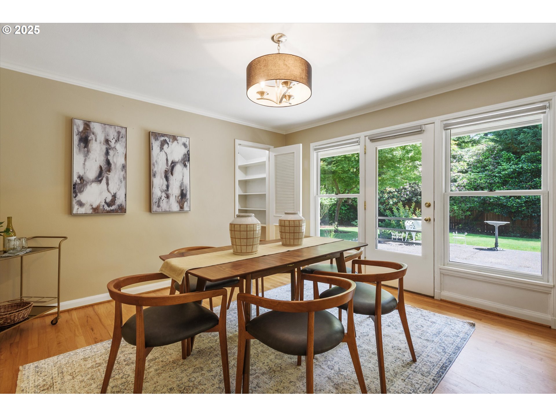 13030 Southwest Fischer Road Portland, OR 97224 - Photo 12 of 44 Dining Room