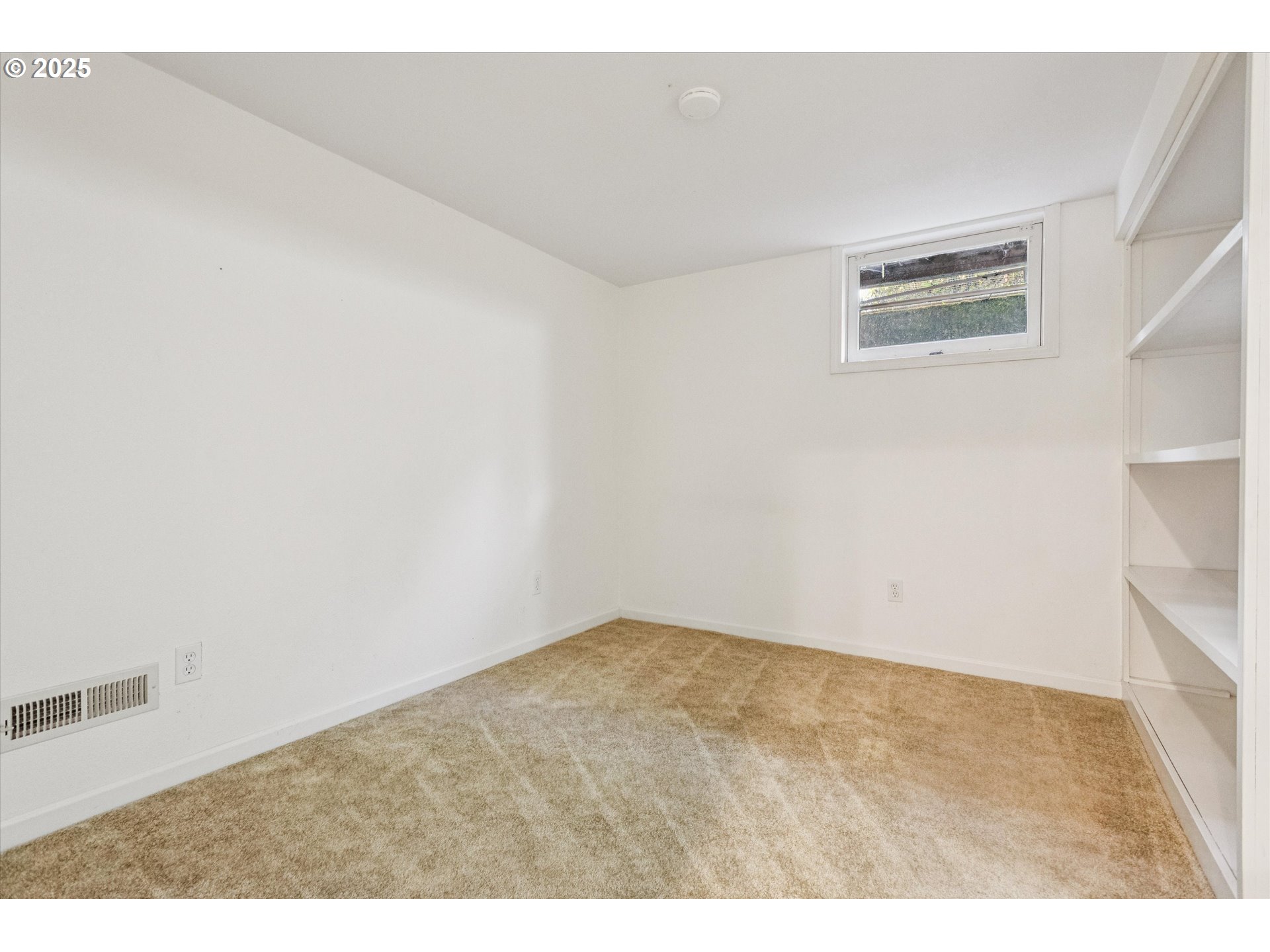 13030 Southwest Fischer Road Portland, OR 97224 - Photo 32 of 44 Bedroom