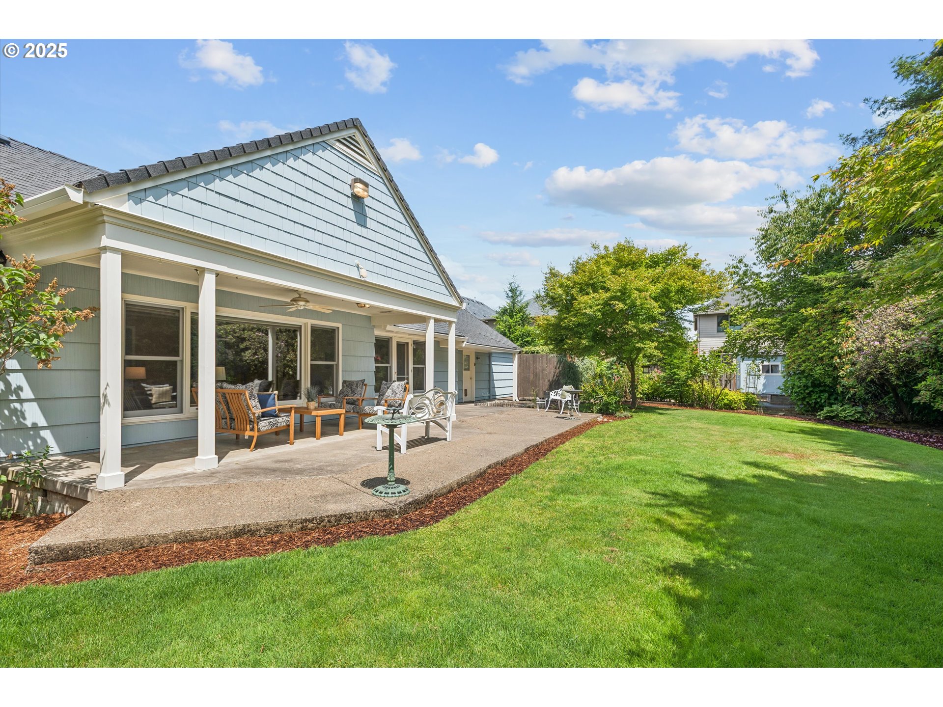 13030 Southwest Fischer Road Portland, OR 97224 - Photo 39 of 44 Covered Patio