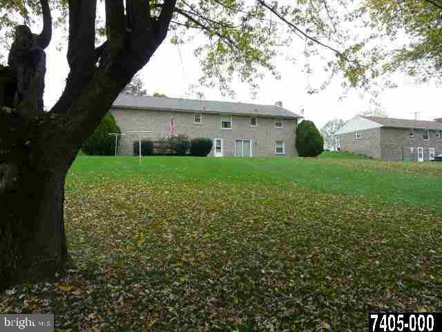 97 Ridgeview Road Seven Valleys, PA 17360 - Photo 23 of 27