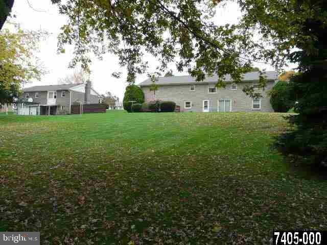 97 Ridgeview Road Seven Valleys, PA 17360 - Photo 25 of 27