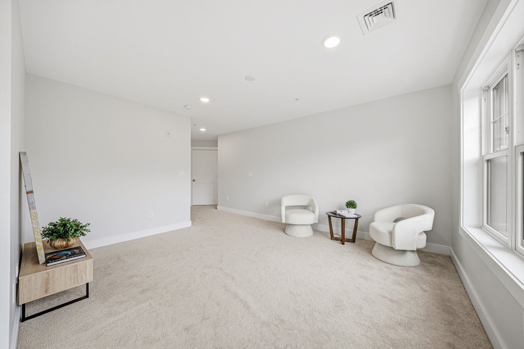 269 Main Street, Unit U4001 Reading, MA 01867 - Photo 10 of 21