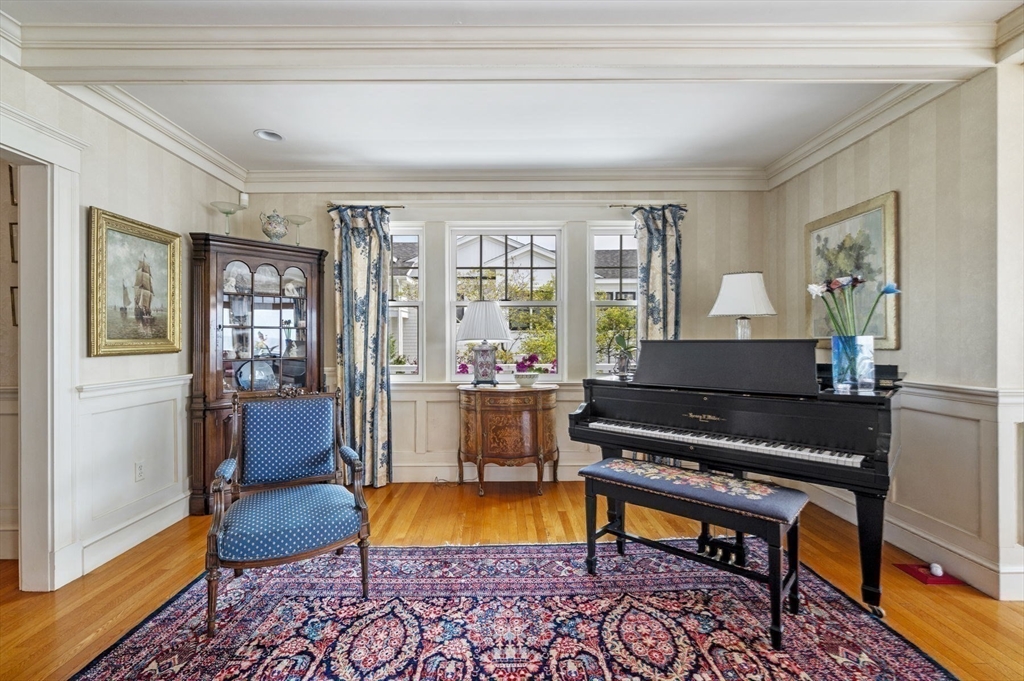 16 Coolidge Road Marblehead, MA 01945 - Photo 9 of 36 a living room with furniture and a piano