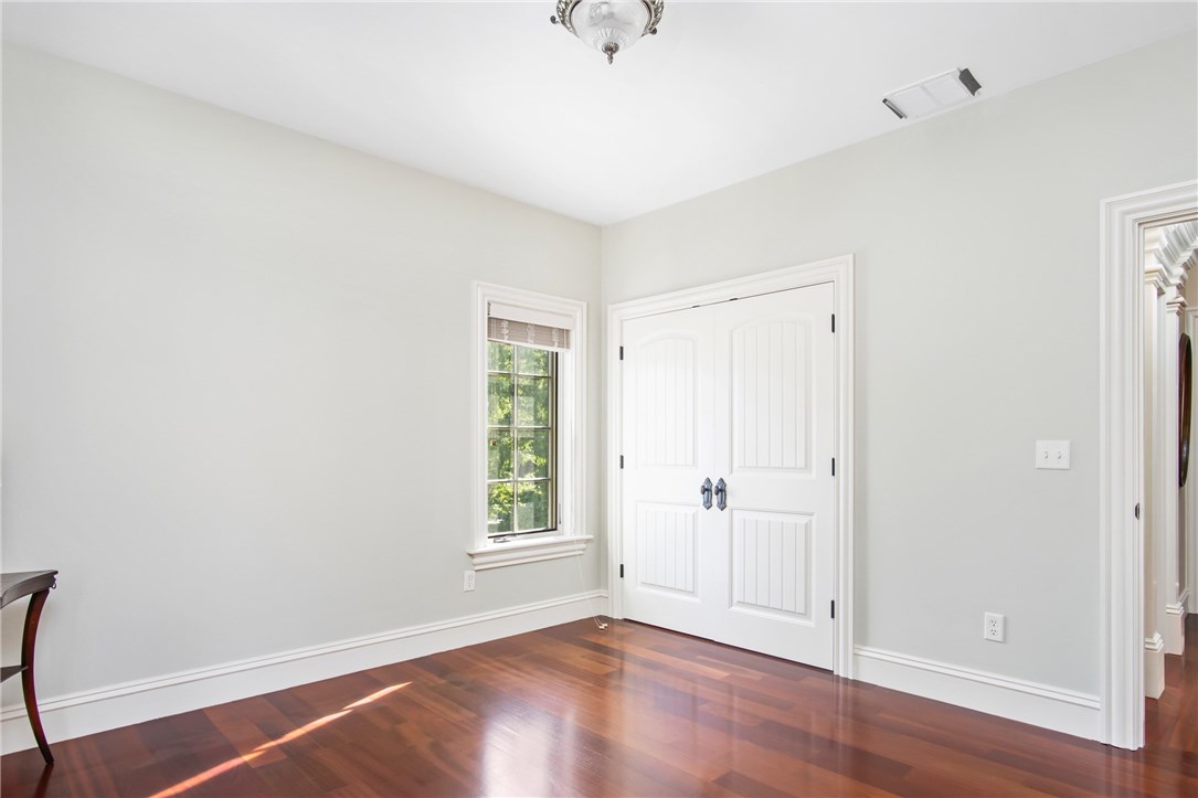 395 South Shore Road Burrillville, RI 02859 - Photo 16 of 30 Gallery Image 16