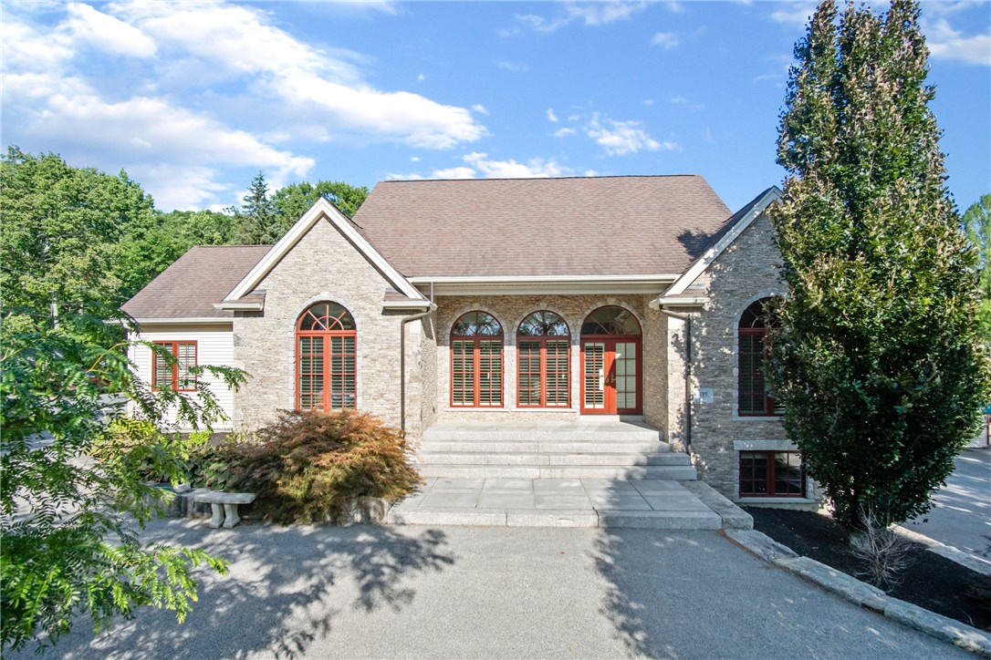 395 South Shore Road Burrillville, RI 02859 - Photo 2 of 30 Gallery Image 2