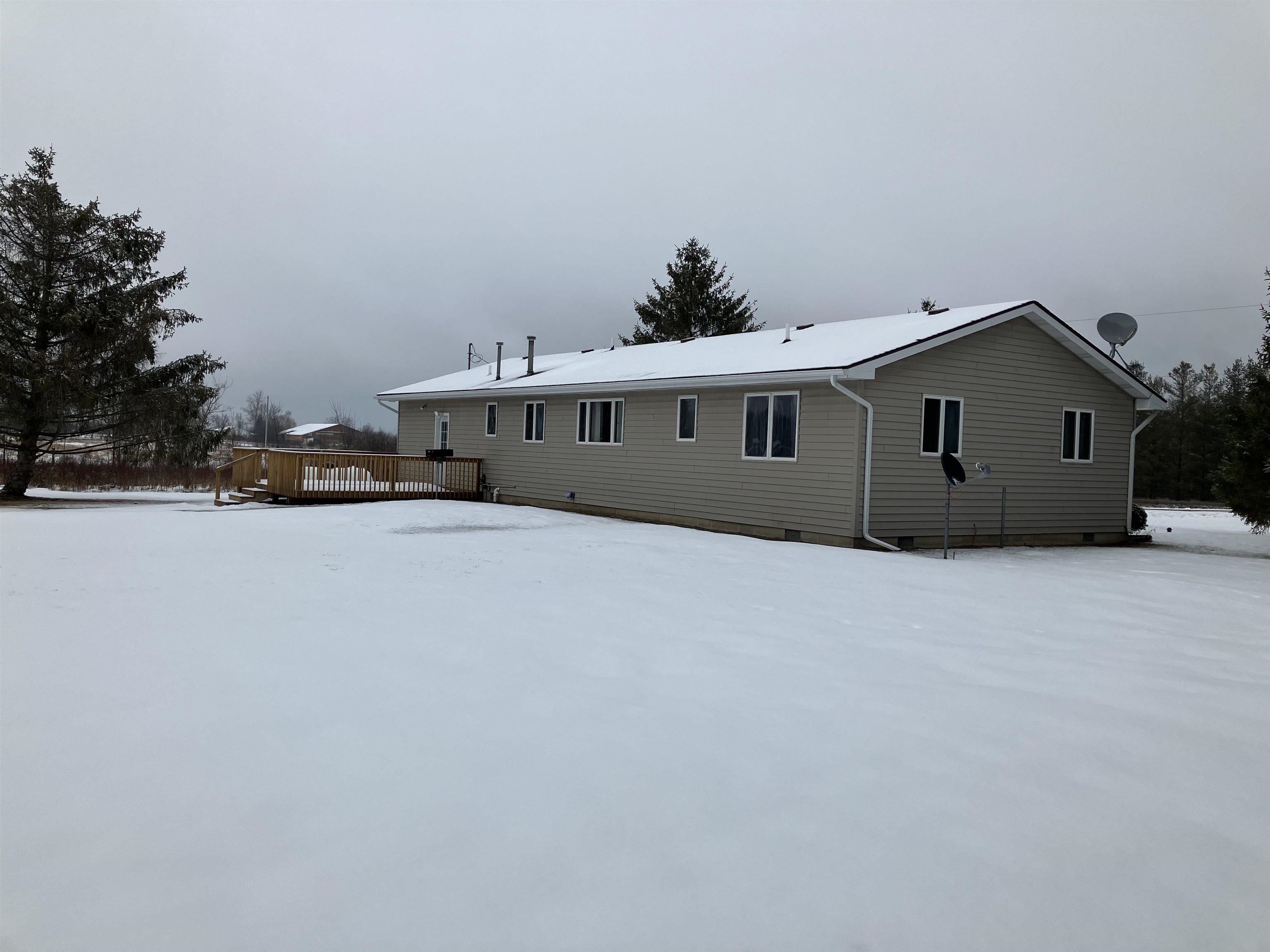 3239 North Hockaday Road Gladwin, MI 48624 - Photo 3 of 26