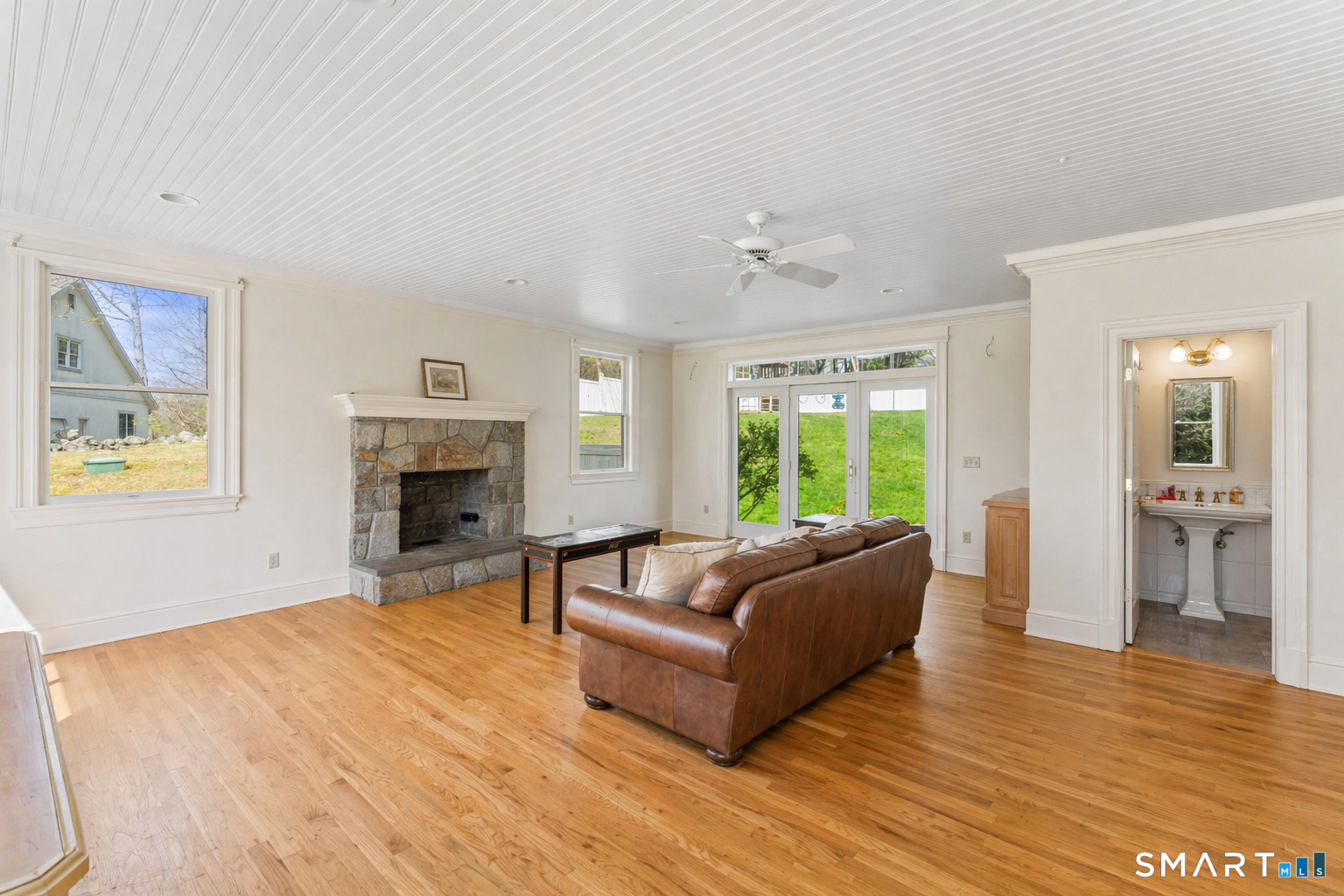 35 Aarons Court Ridgefield, CT 06877 - Photo 18 of 40