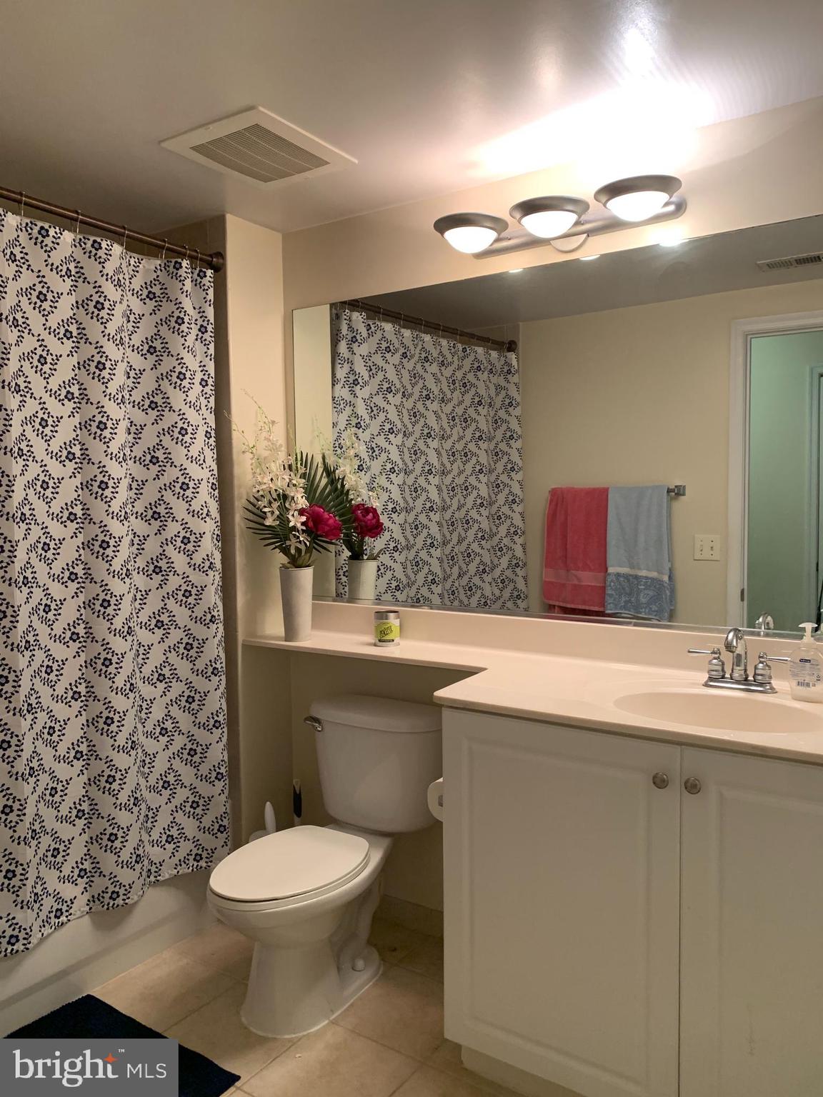 851 North Glebe Road, Unit 810 Arlington, VA 22203 - Photo 18 of 19