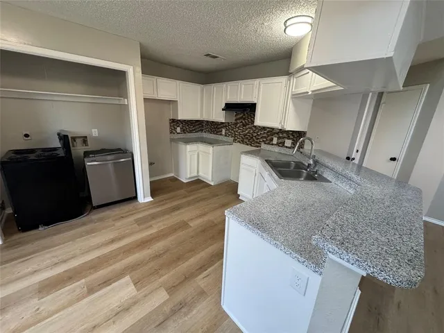 $2,300 | 1716 Rancho Drive, Mesquite, TX 75149