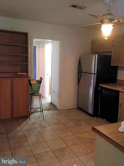 228 MacGregor Ridge Road Stafford, VA 22554 - Photo 5 of 26 Kitchen