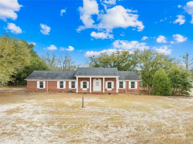 $600,000 | 1658 Kershaw Highway, Camden, SC 29020