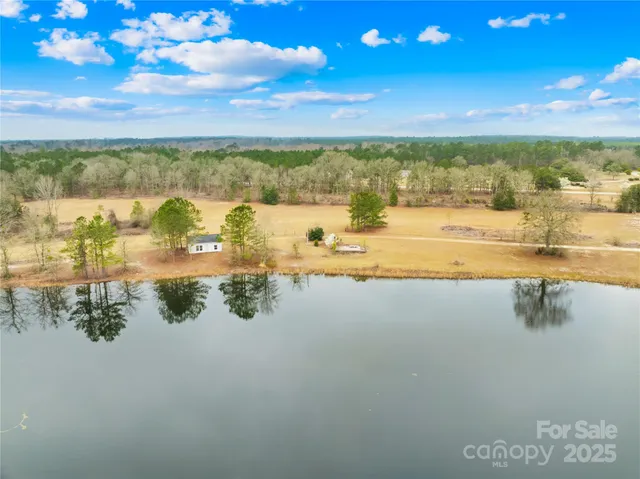 $600,000 | 1658 Kershaw Highway, Camden, SC 29020