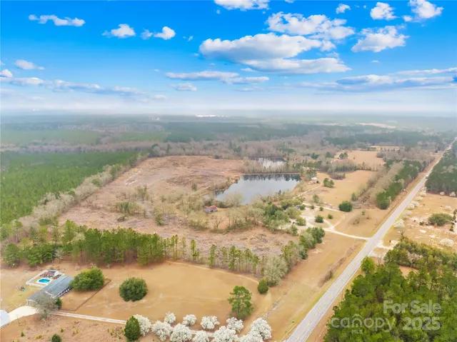 $600,000 | 1658 Kershaw Highway, Camden, SC 29020