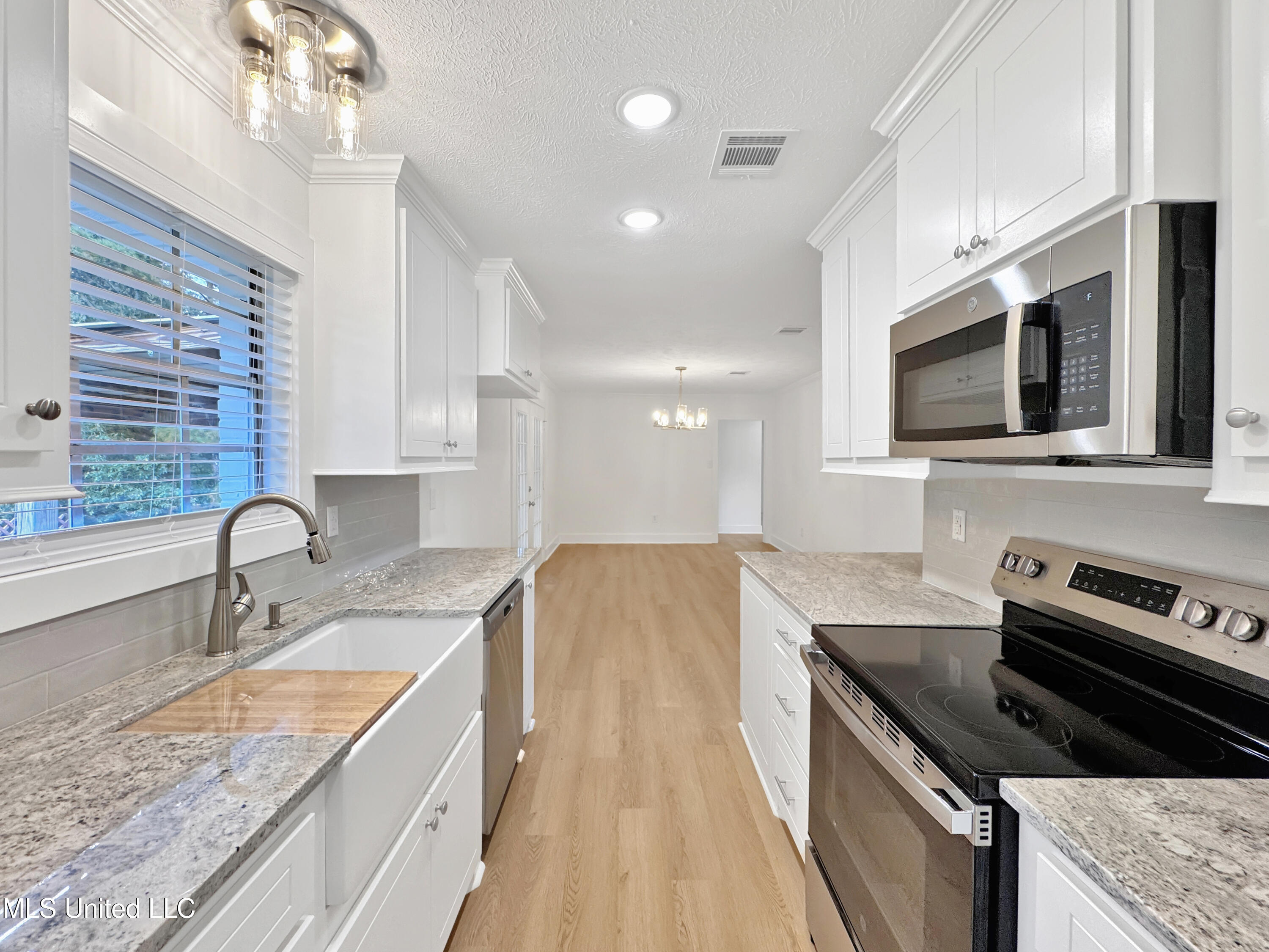 116 Duffey Drive Florence, MS 39073 - Photo 14 of 33 IMG_7357