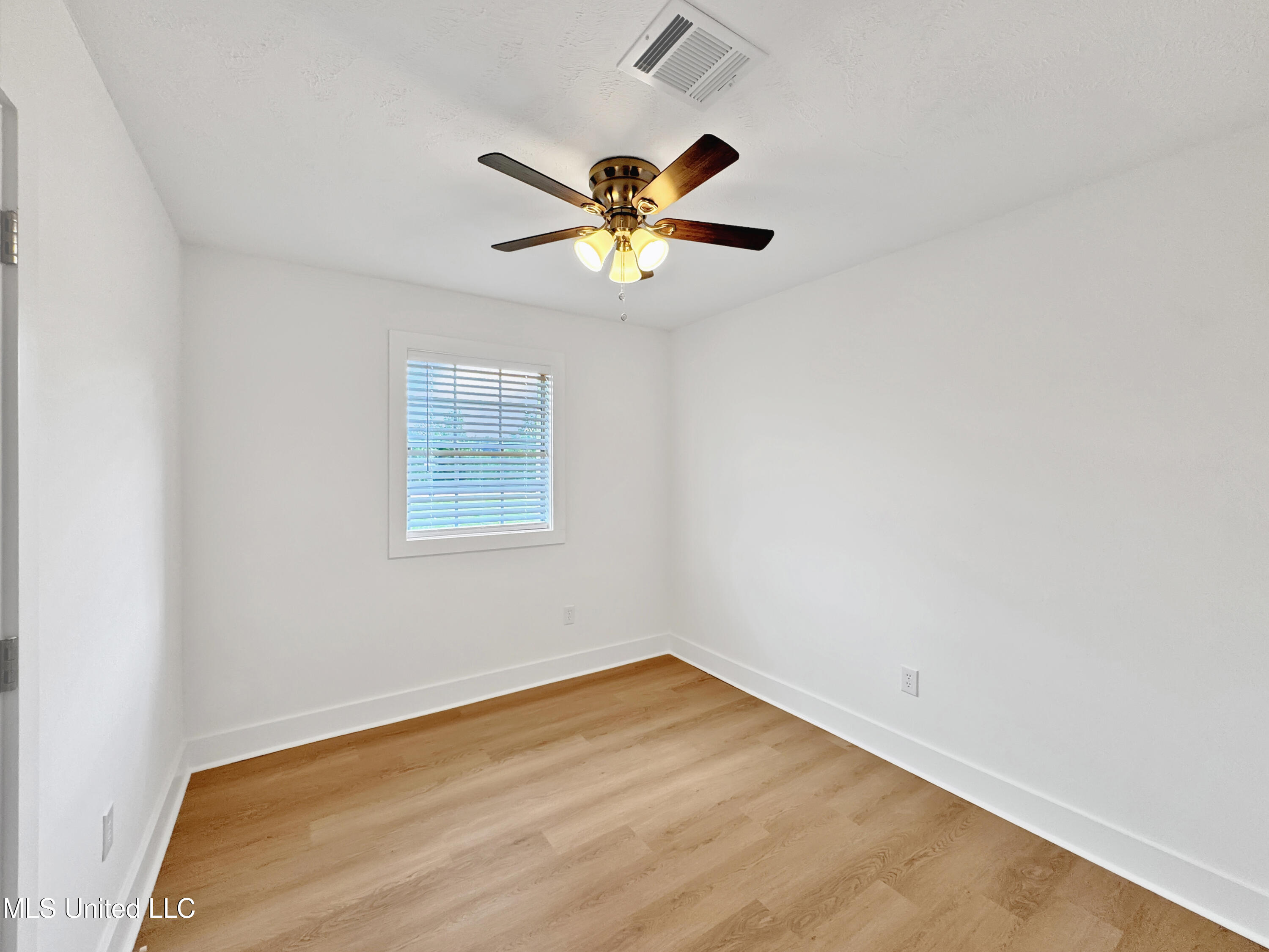 116 Duffey Drive Florence, MS 39073 - Photo 19 of 33 IMG_7362