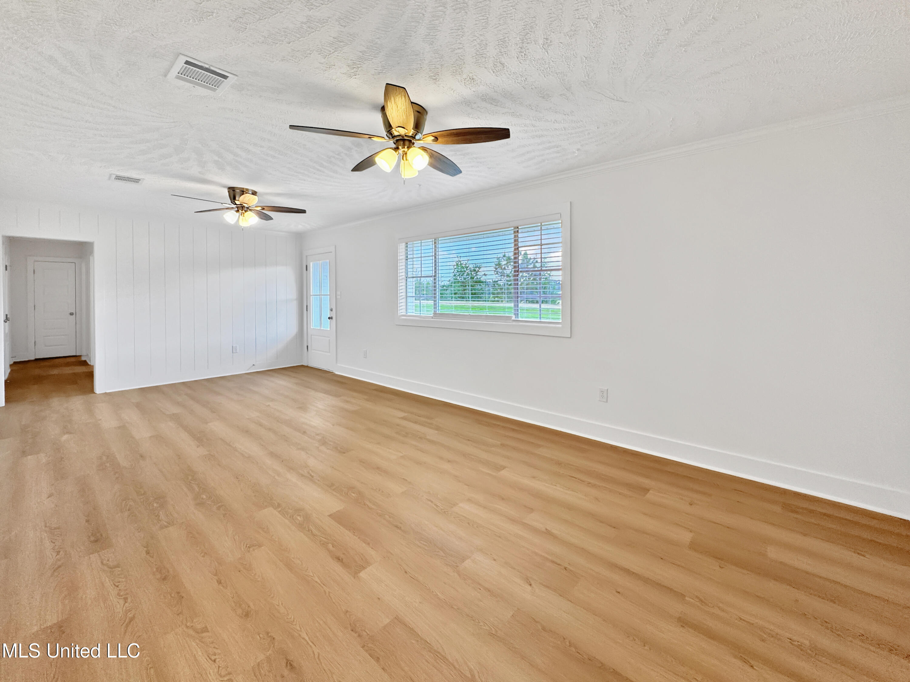 116 Duffey Drive Florence, MS 39073 - Photo 2 of 33 IMG_7345