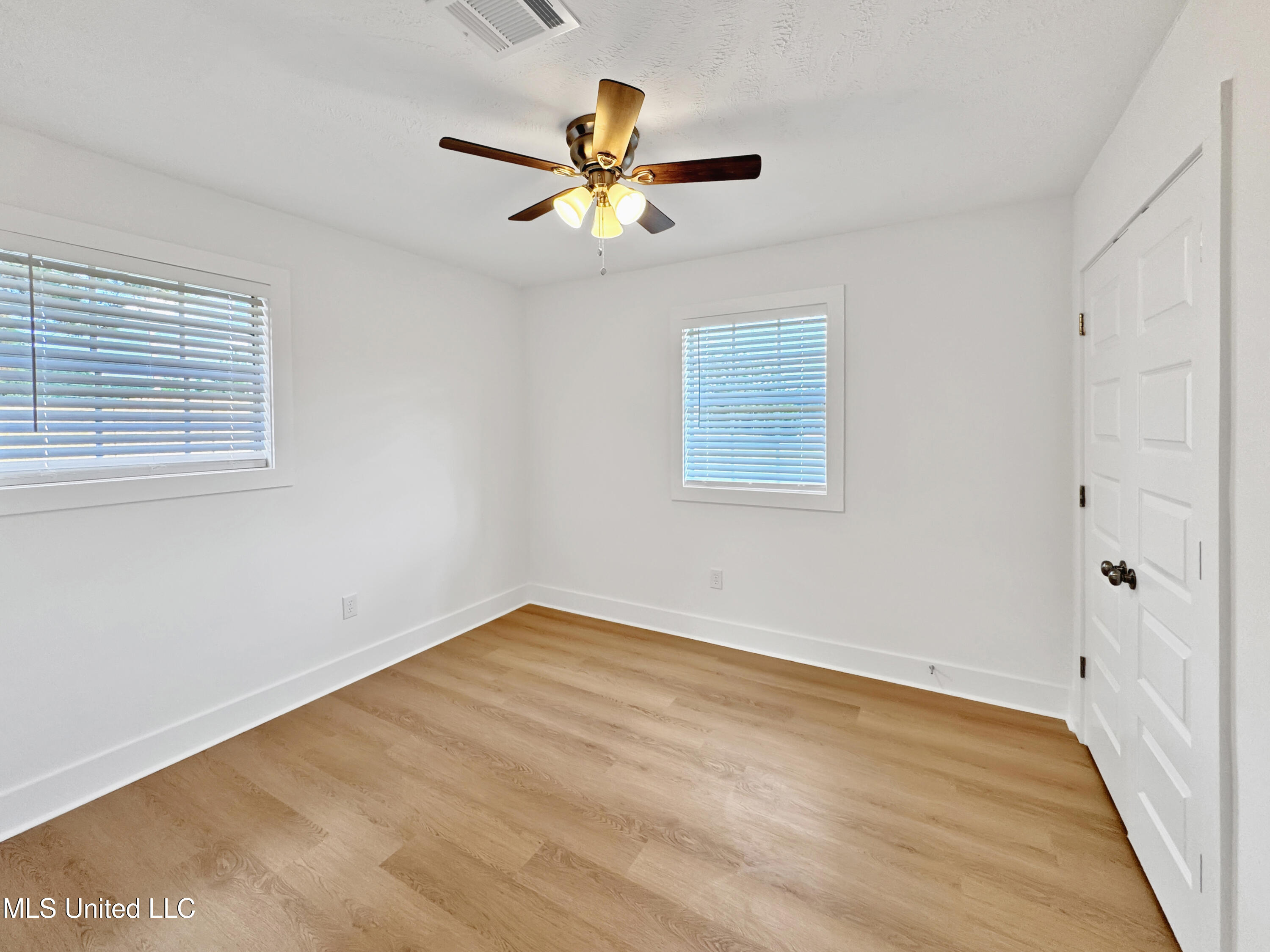 116 Duffey Drive Florence, MS 39073 - Photo 21 of 33 IMG_7364