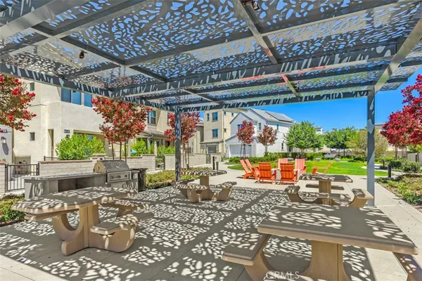 $660,000 | 1100 Lasso Way, Unit 204, Rancho Mission Viejo, CA 92694