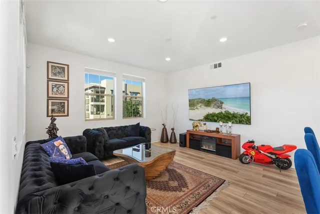 $670,000 | 1100 Lasso Way, Unit 204, Rancho Mission Viejo, CA 92694