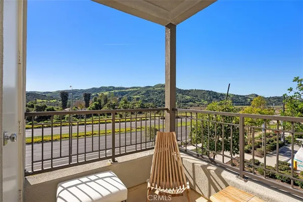 $660,000 | 1100 Lasso Way, Unit 204, Rancho Mission Viejo, CA 92694