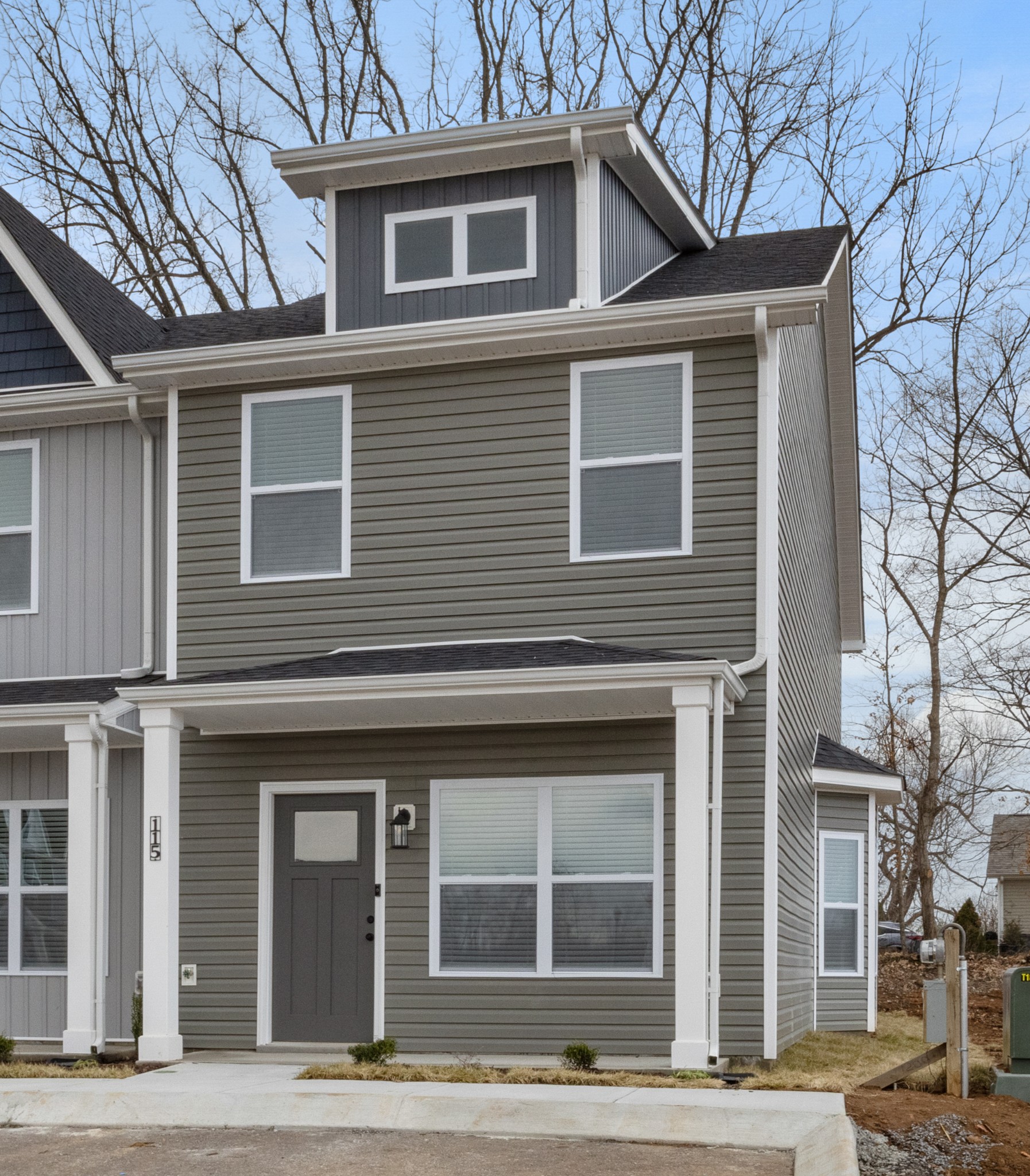 115 Front Rdg Circle Clarksville, TN 37042 - Photo 1 of 43 Gallery Image 1