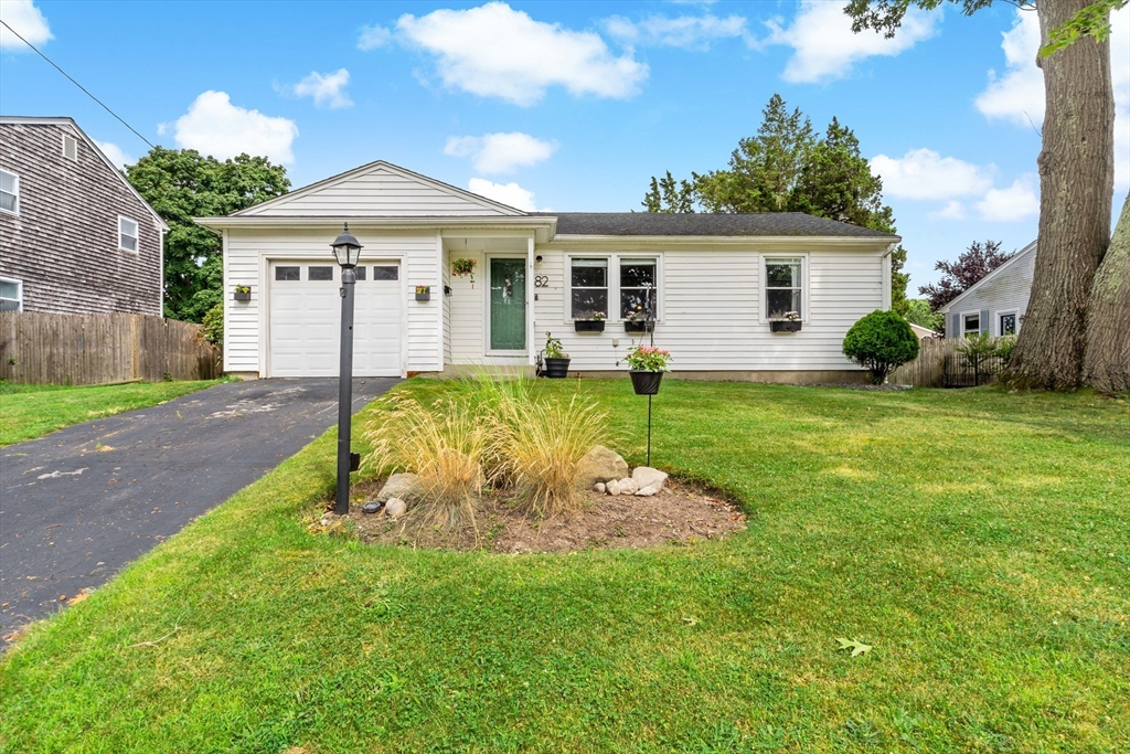 82 Ferncrest Drive Riverside, RI 02915 - Photo 1 of 37 Gallery Image 1