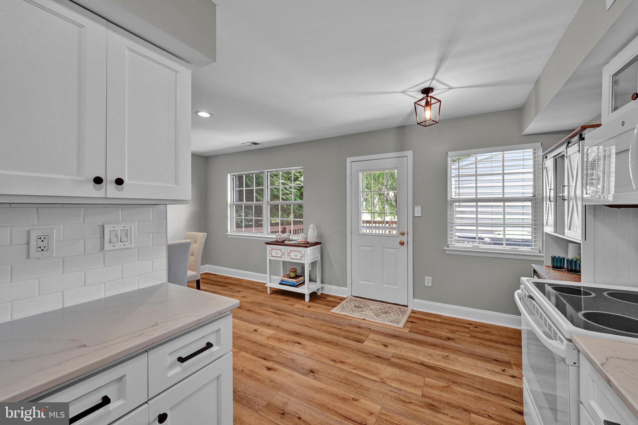 720 Springfield Court Downingtown, PA 19335 - Photo 11 of 36 Kitchen - Open to Dining Area