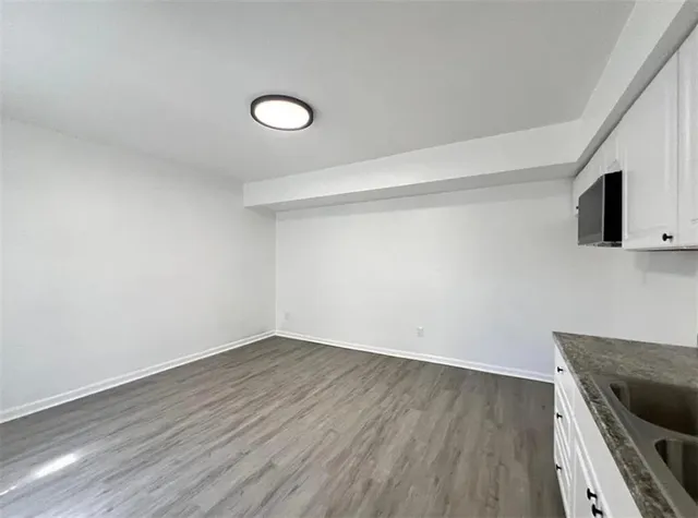 $1,000 | 204 West Moreno Street, Unit D, Buford, GA 30518