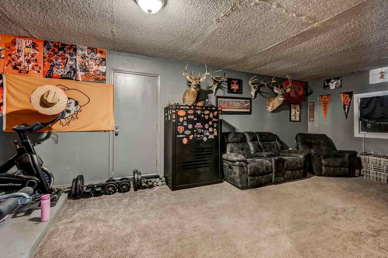 217 East Maple Avenue Perry, OK 73077 - Photo 10 of 21 Gallery Image 10