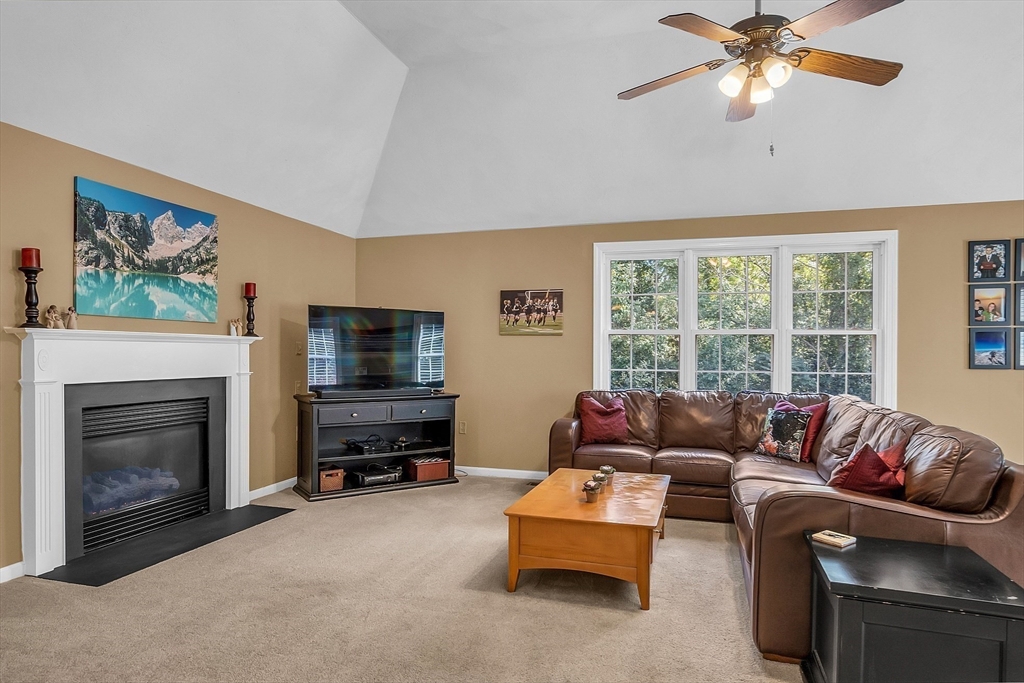 139 Greenwood Road Andover, MA 01810 - Photo 17 of 41 Gallery Image 17