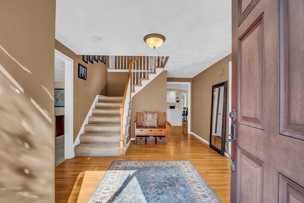 139 Greenwood Road Andover, MA 01810 - Photo 3 of 41 Gallery Image 3