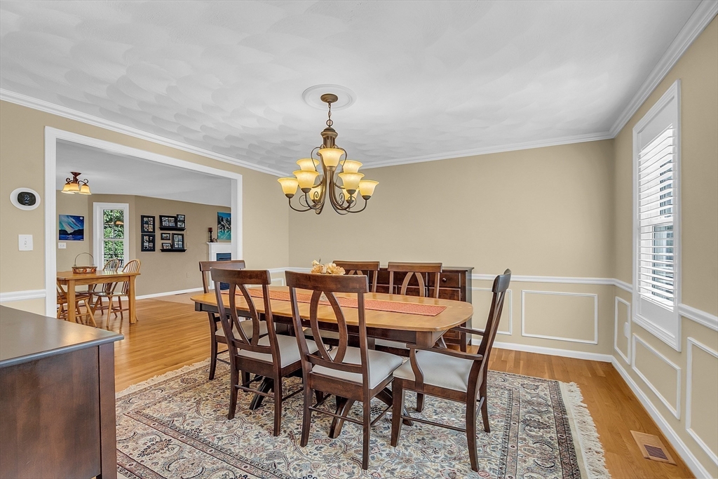 139 Greenwood Road Andover, MA 01810 - Photo 8 of 41 Gallery Image 8