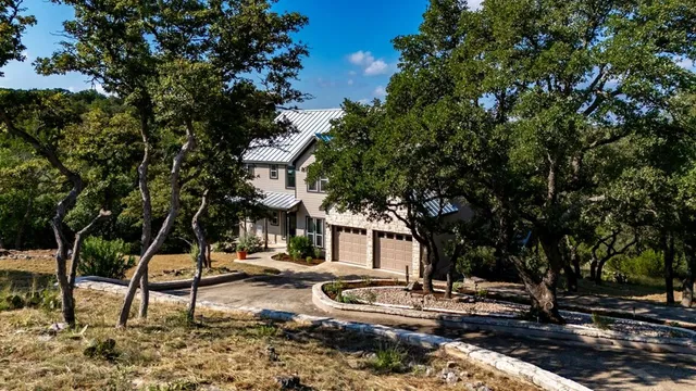 $999,500 | 502 Lost Valley, Kerrville, TX 78028