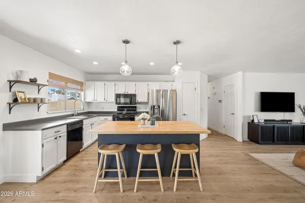 $485,000 | 1130 West Donner Drive, Tempe, AZ 85283