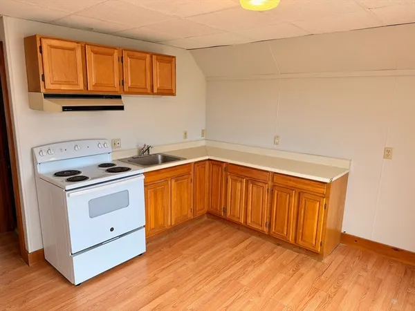 $1,380 | 30 Rockland Street, Unit 3, Fitchburg, MA 01420