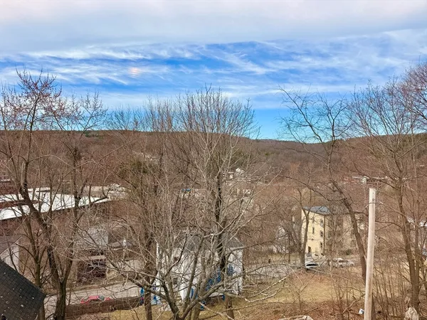 $1,380 | 30 Rockland Street, Unit 3, Fitchburg, MA 01420