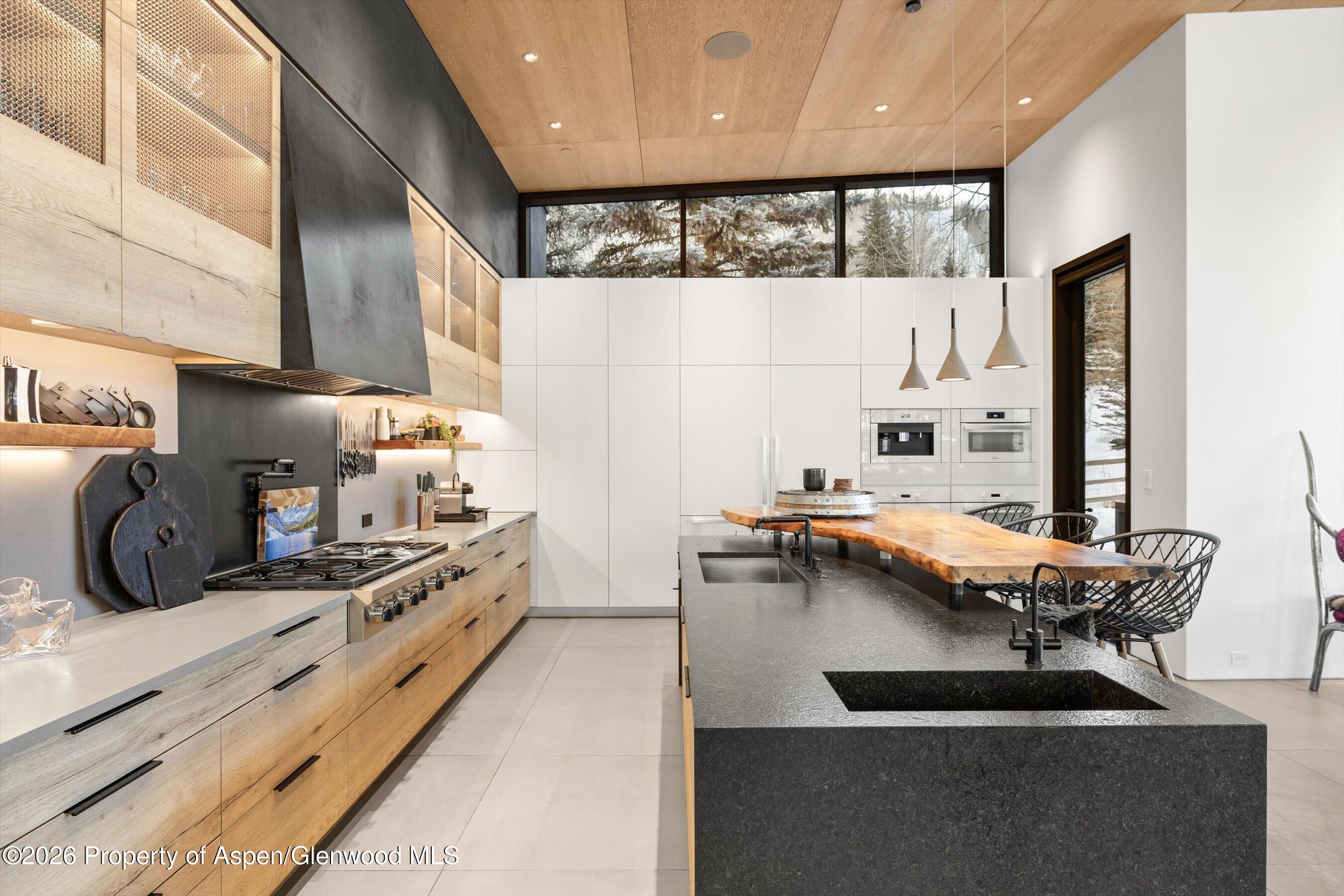 296 Glen Dee Road Aspen, CO 81611 - Photo 13 of 59 07-296GlenDeeRd_2601_2588